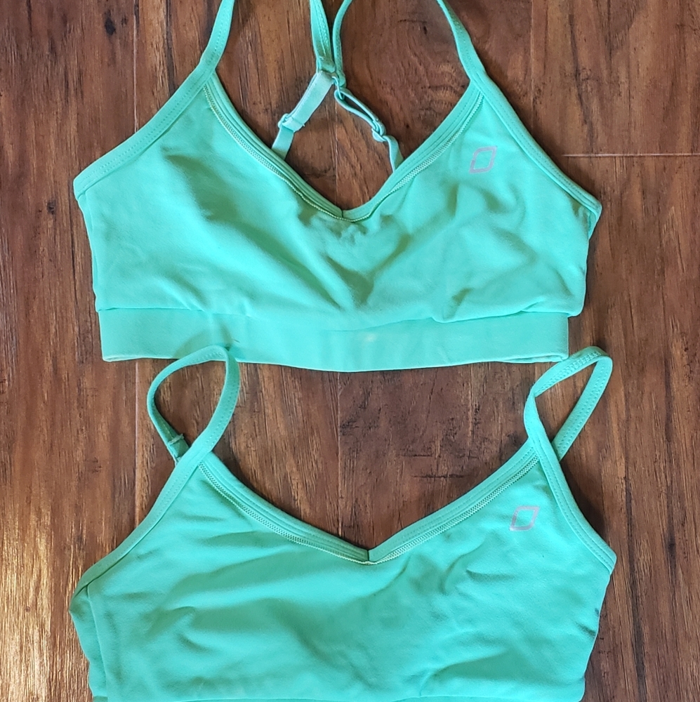 Lot of 2 Lorna Jane xs sports bras